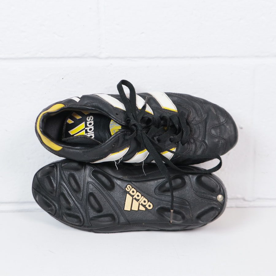 Miniature : Souliers de soccer Adidas (Adulte gr. 7)