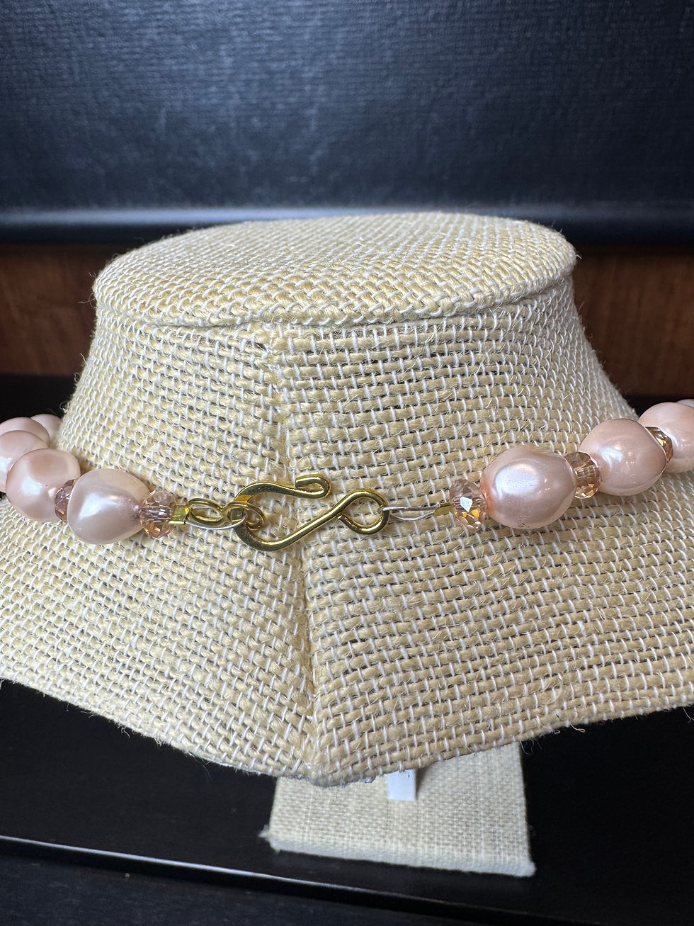 Thumbnail: Pink Pearl Nugget Style Beaded Necklace