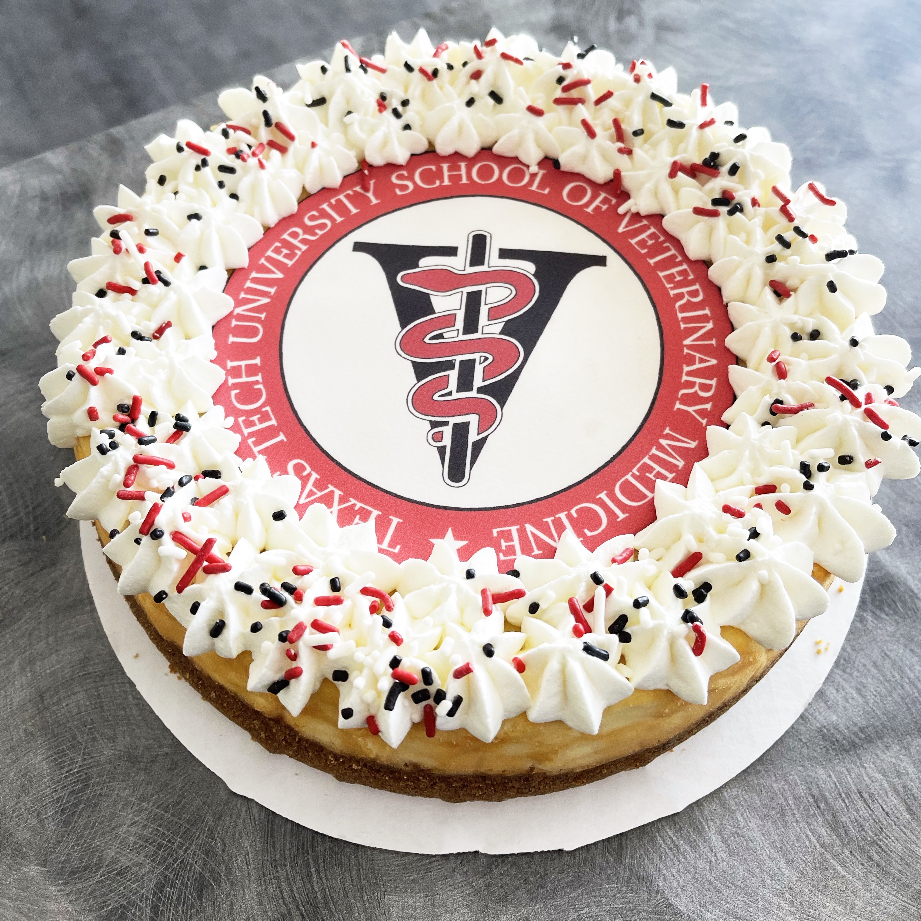 Classic Graduation Cheesecake by Gâteau de Jil
