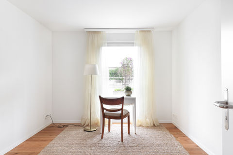 A minimalist home office photographed by Swiss photographer Analia Lazzari