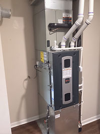 Traditional central split systems offer versatile configuration options to meet a wide range of comfort needs and energy preferences. These systems can be paired with natural gas furnaces, propane systems, electric heat, or high-efficiency heat pumps, allowing property owners to choose the most cost-effective and energy-efficient solution for their climate and utility availability. This flexibility makes central split systems an ideal choice for residential, commercial, and light industrial applications seeking reliable performance and adaptable heating and cooling options.