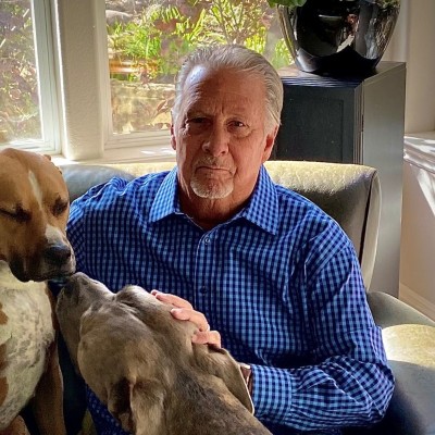 Writer: Michael Simmons