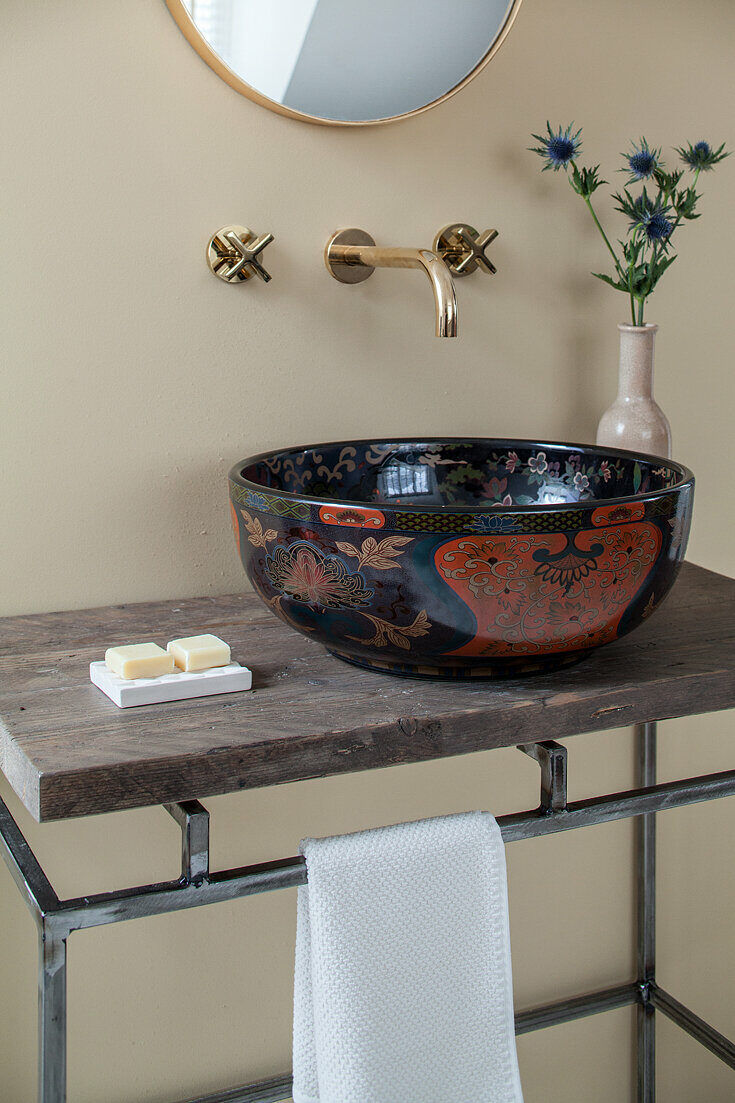 Thumbnail: London Basin Company - Ophelia Basin