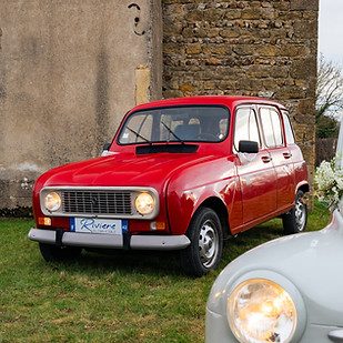 Location de véhicule ancien pour mariage ou événement Renault 4l