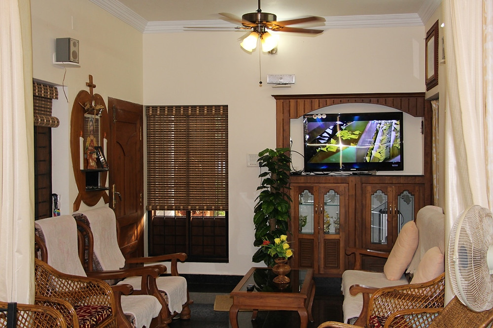 kerala homestay, staying with a local family india, homestay, travel, backpacking, culture