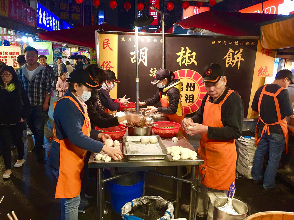 visiting the Taipei night markets, food, culture and travel.