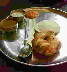 traditional Indian Food, Food to try in India, Indian Street Food