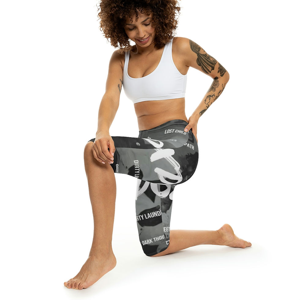 Thumbnail: Exposed Women’s Capri Leggings (AOP)