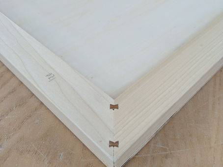 A perfectly joined canvas painting panel