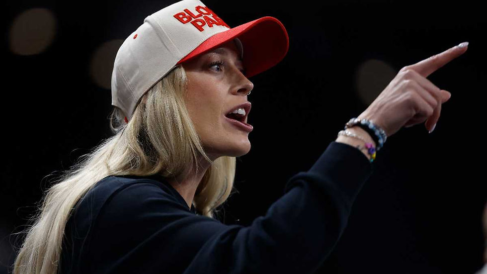 Dal parquet della WNBA al centro della guerra culturale americana: la giocatrice delle Indiana Fever è diventata il nuovo simbolo del dibattito sullo sport femminile.