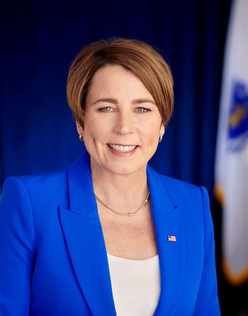 Maura Healey, governatrice democratica del Massachusetts, sostenitrice dell’estensione delle tutele per l’accesso all’aborto nello Stato.