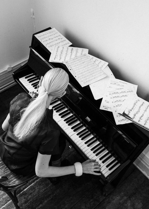 The Composer by Edwin S Freyer for 5ELEVEN Magazine 11