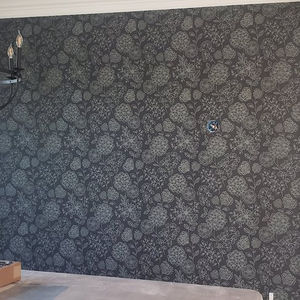 Elegant Wallpaper and Decor