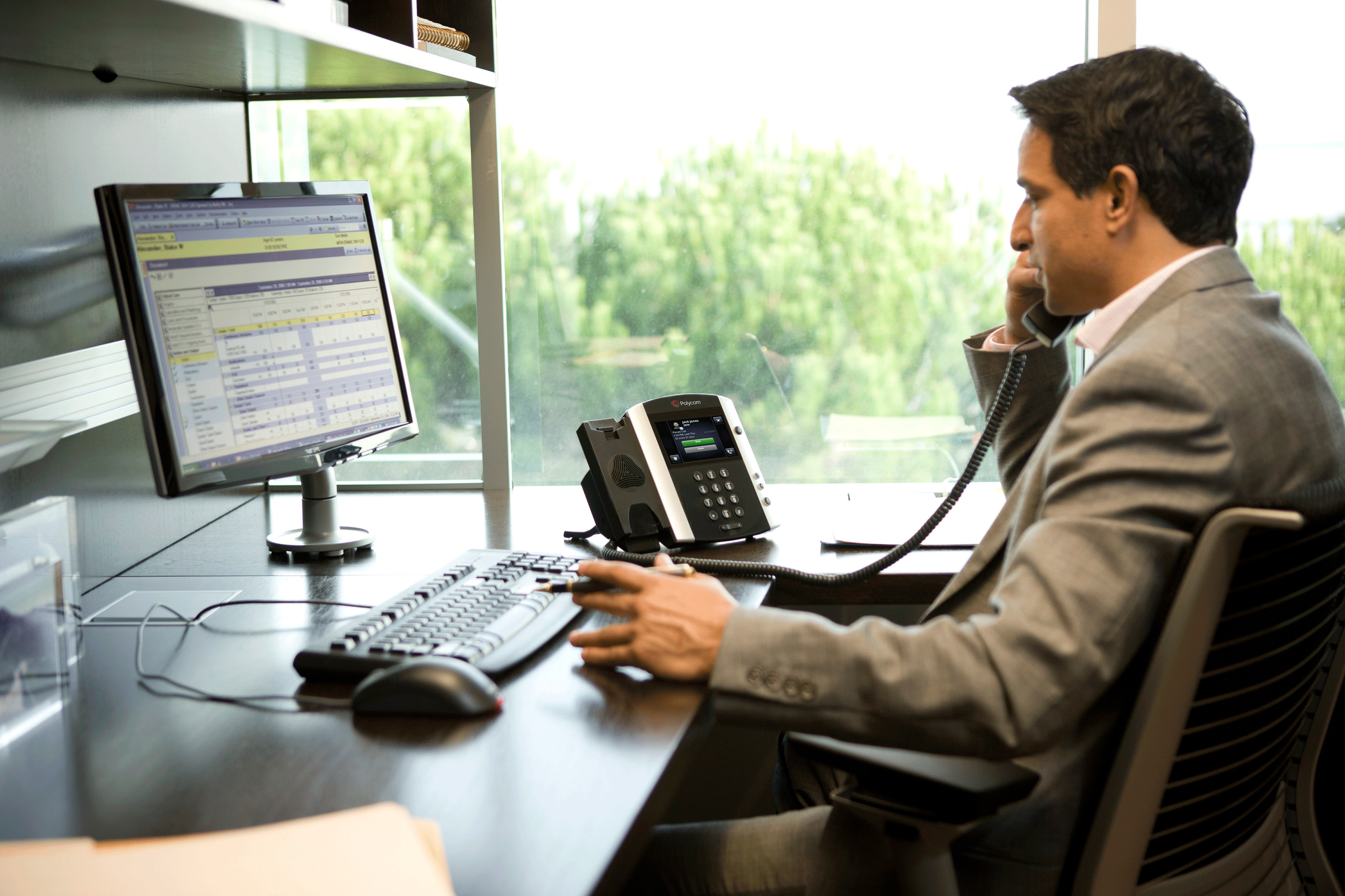 Business Voip Phone Service >> New Year New Goals New Voip Network Voizzo Voip Business Voip Phone Service >> New Year New Goals New Voip Network Voizzo Voip