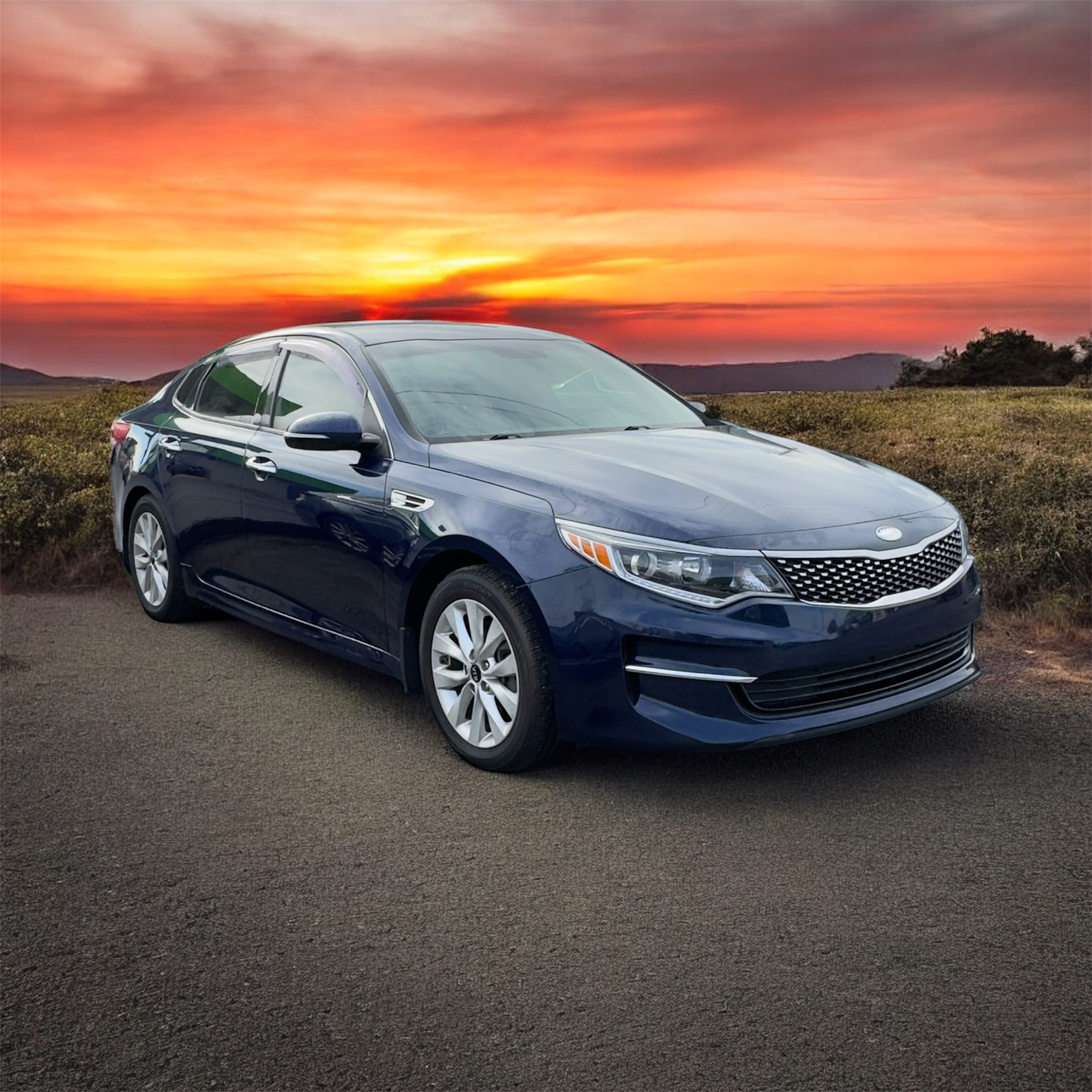 2018 Kia Optima EX AT's photo