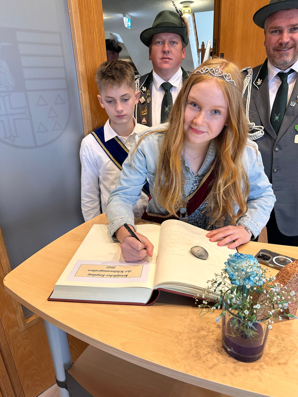 könglicher-empfang-steinfeld-2025-10