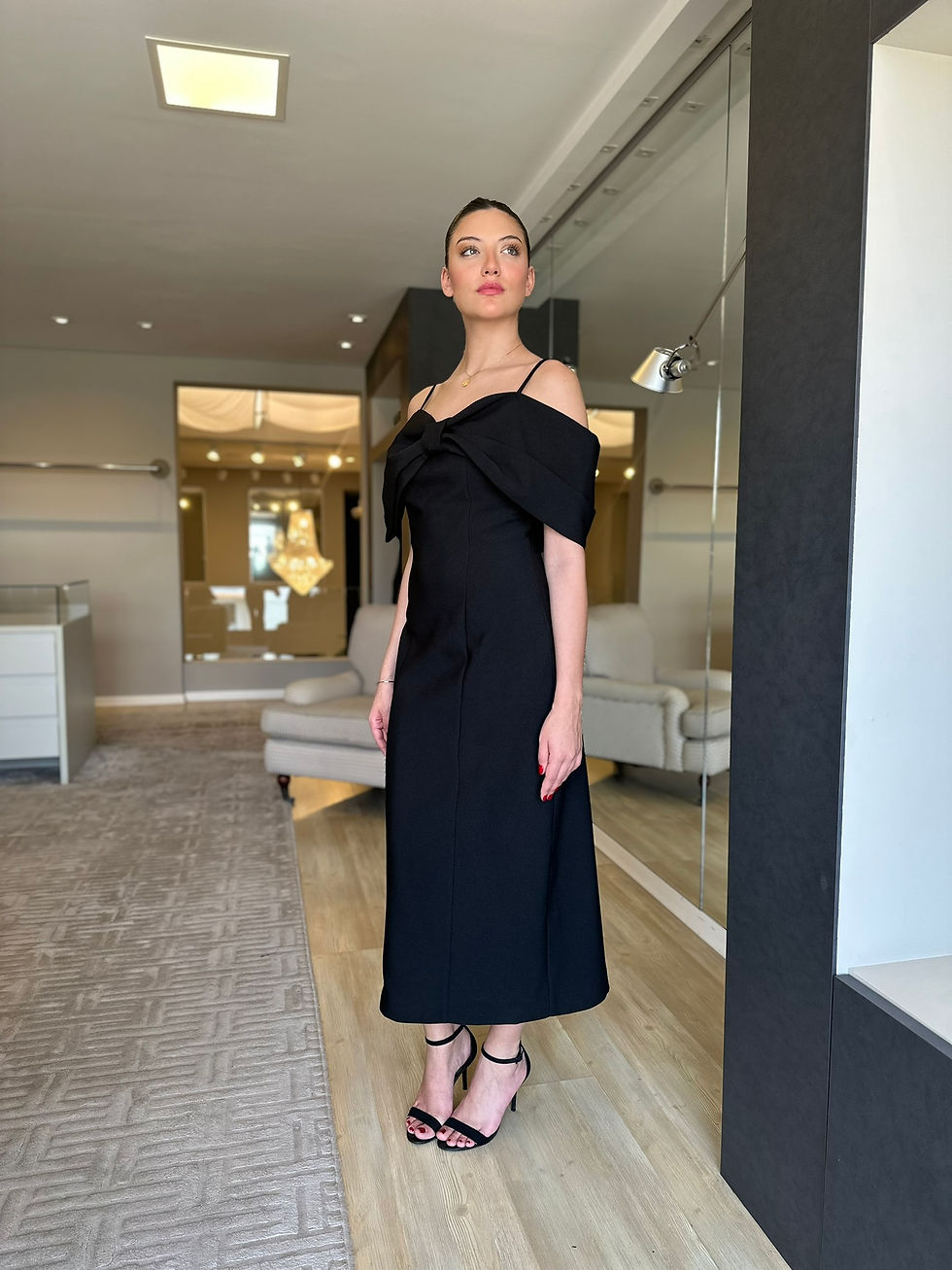 Miniatura: VESTIDO MIDI DE FESTA COM LAÇO