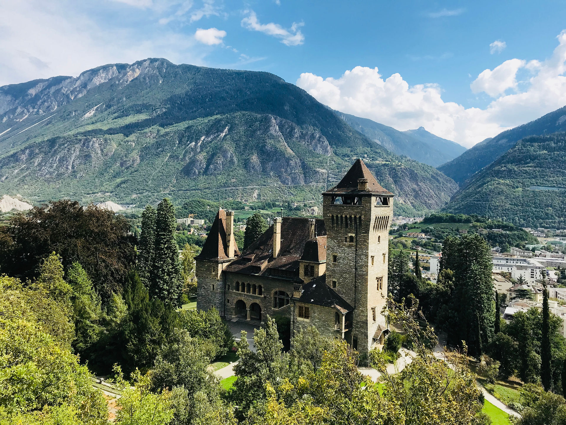 Chateau Mercier!