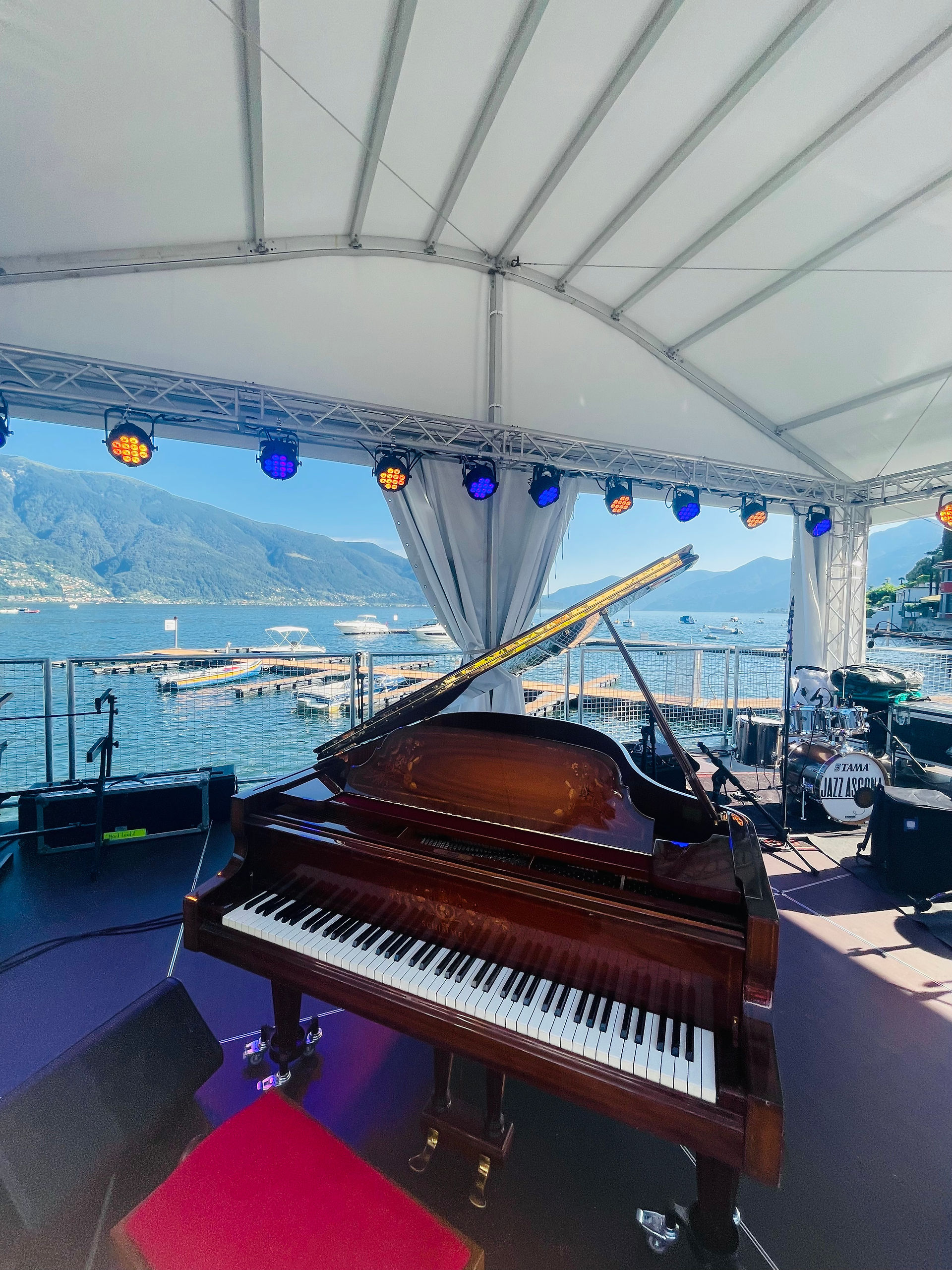 dancing on the misty island Brissago 