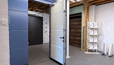 Hörmann LPU42 Sectional Door in pigeon blue