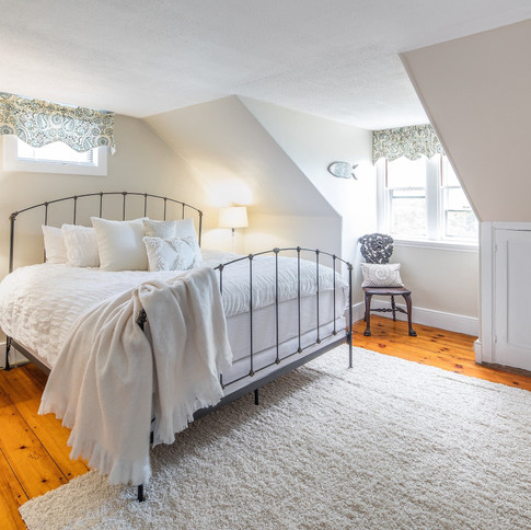 Traditional Master Bedroom