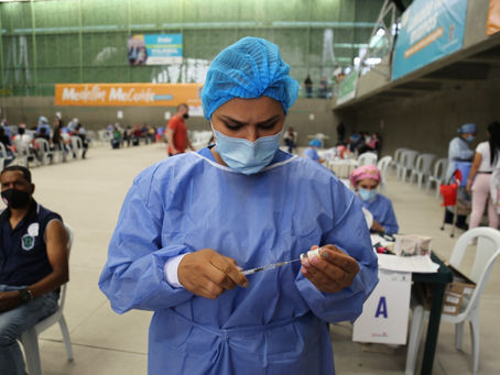 Vacunación para madres gestantes y mayores de 30 años