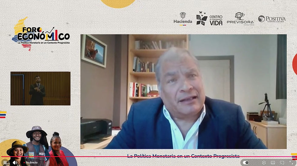 Participación en el foro del ex presidente Correa, de Ecuador.