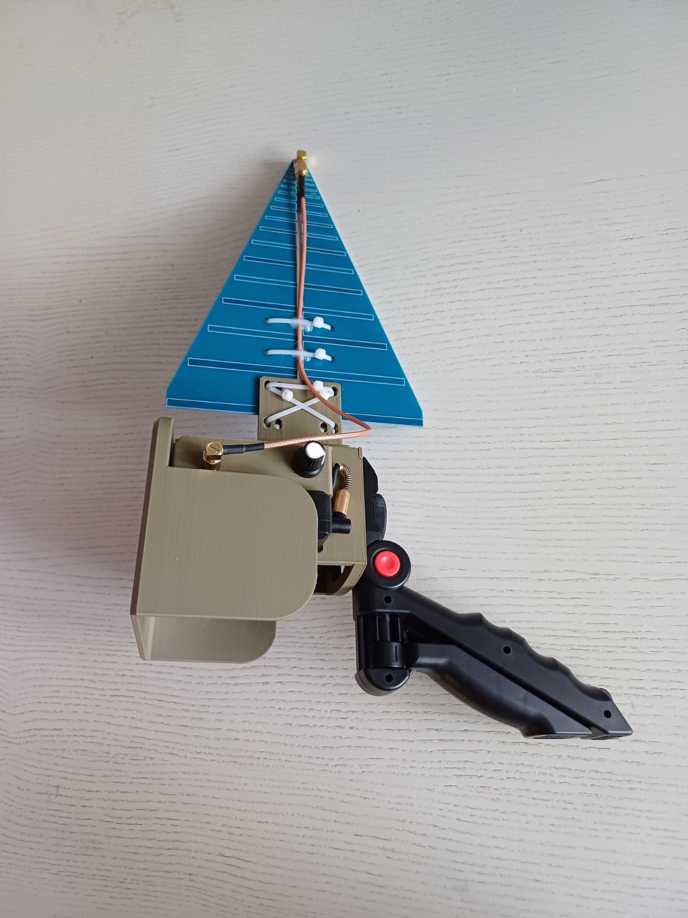Миниатюра: Дрон-детектор "Компактний": аналізатор спектру TinySa Ultra, звукове сповіщення