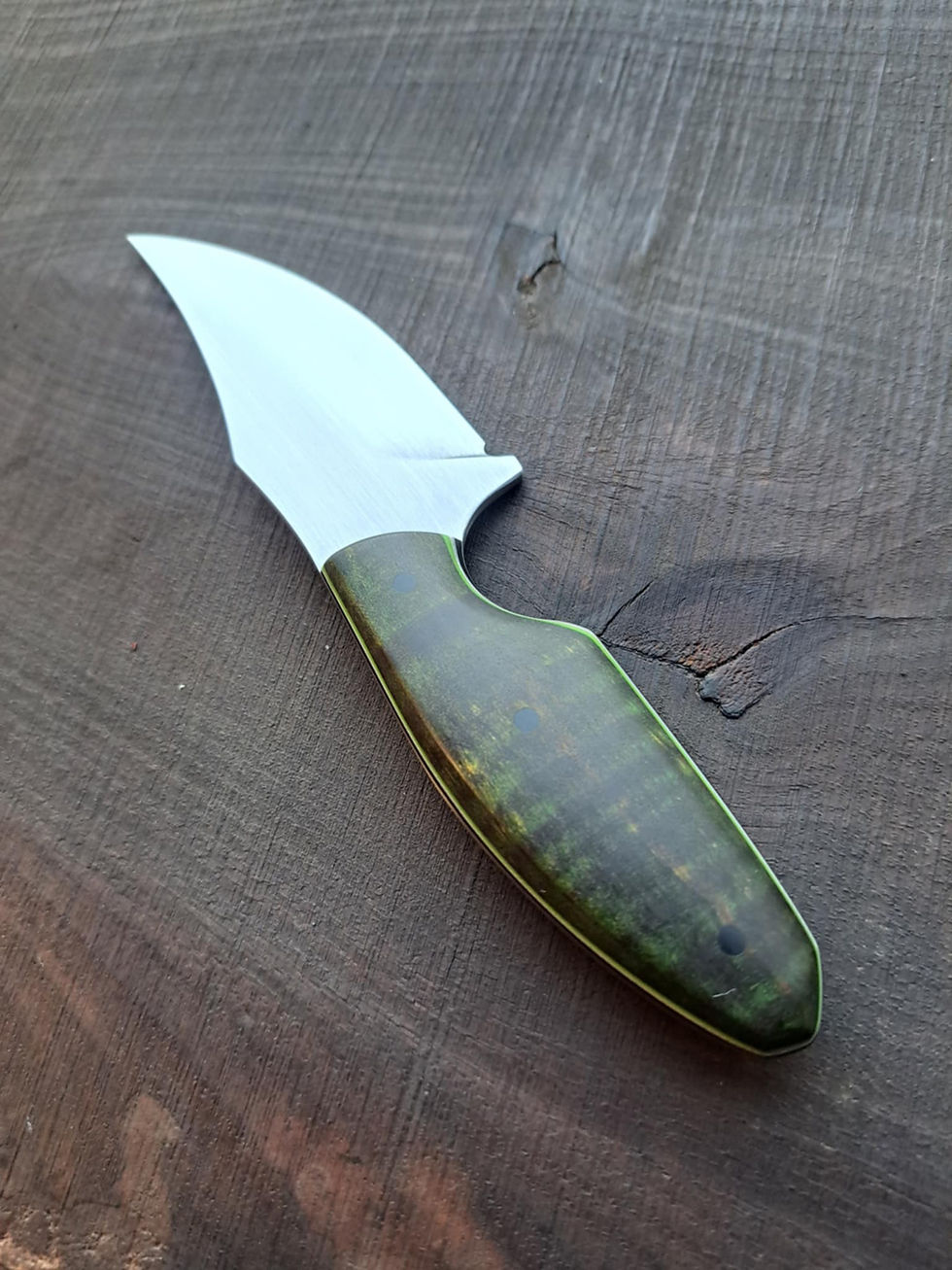 Thumbnail: High Carbon Daily Carry