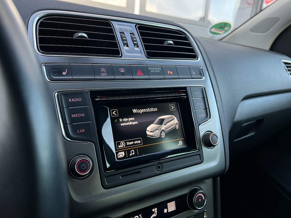 Thumbnail: Volkswagen 1.0 Lounge |Park Sensor|Cruise Control|Stoelverwarming|
