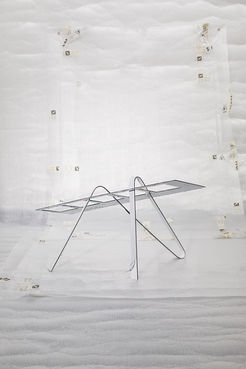 Silja Yvette
HEAD ROOM