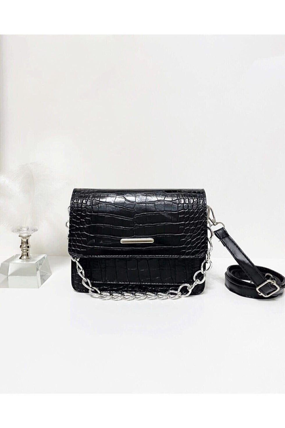 Küçük resim: Kadın Siyah Timsah Desenli Clutch Baget Zincir Askılı Çanta