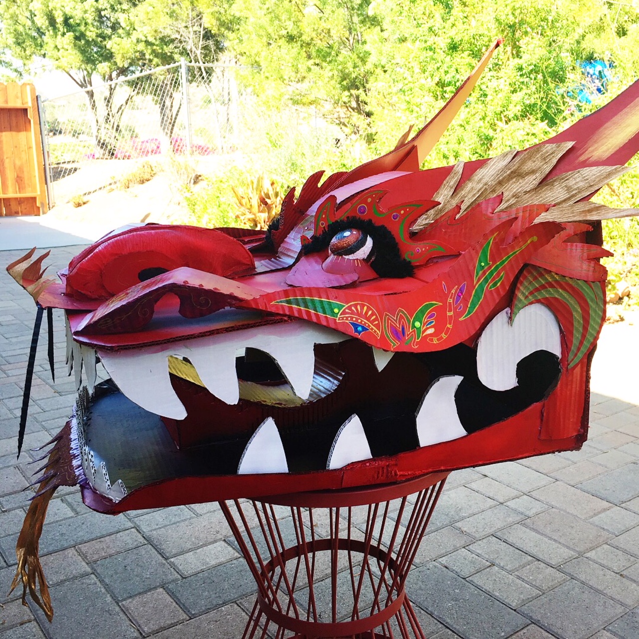 CHINESE DRAGON HEAD (side view)