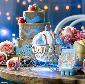 Scentsy Disney Royal Carriage Duftlampe Kutsche weiß glitzer.jpeg