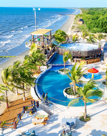 Bar, Piscinas y restaurante