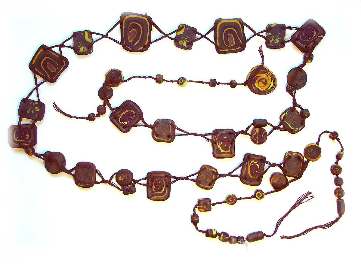 Brown-yellow swirl beads