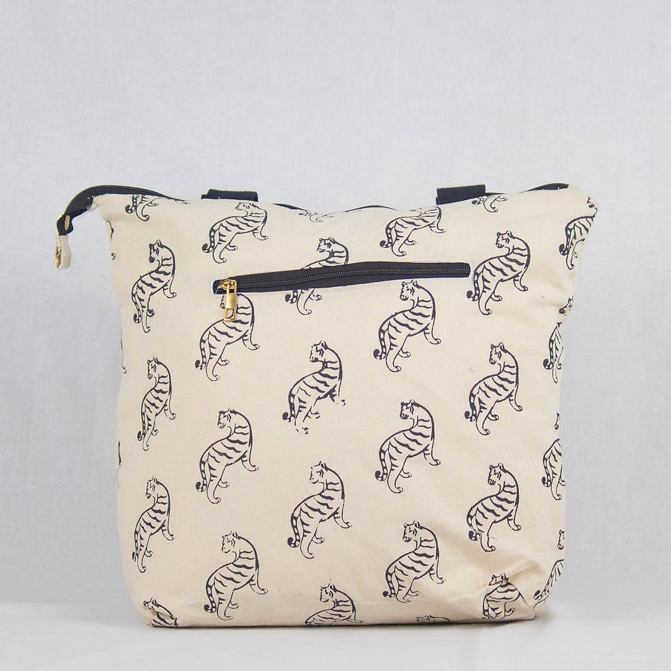 Thumbnail: Zipped Tote - Tiger Paisley