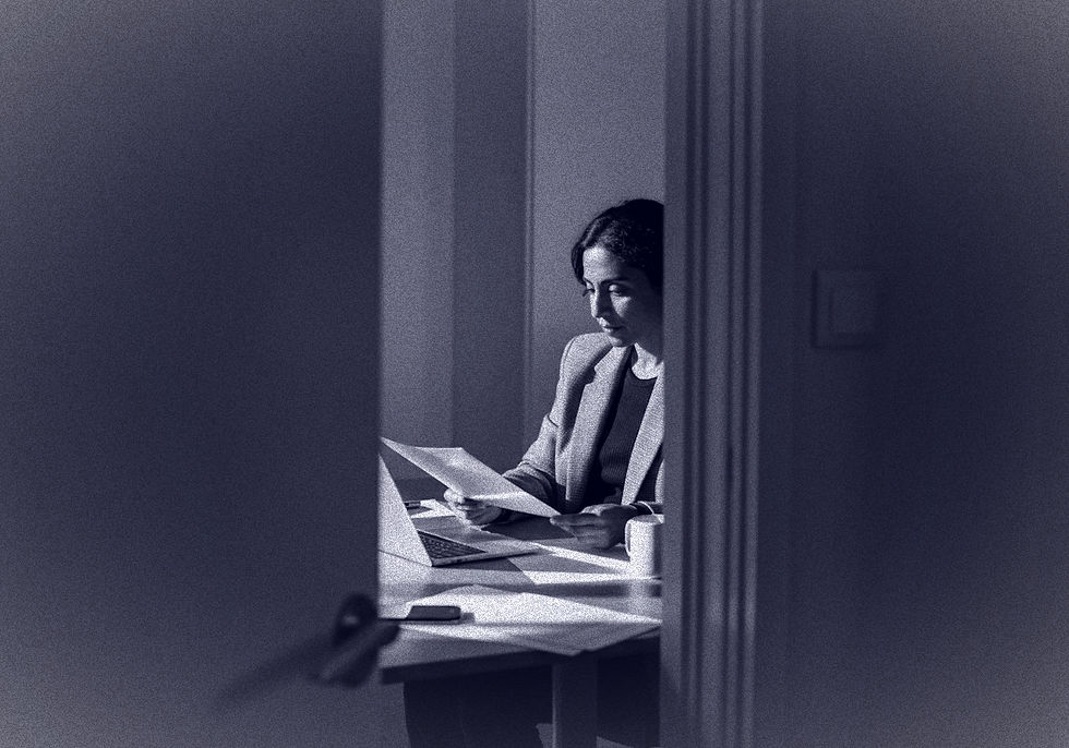 ATC zena v kancelarii audit