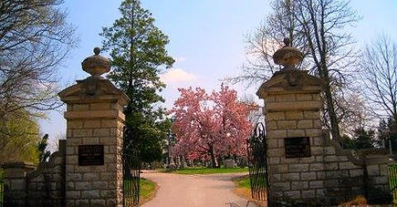 Grove Hill Gates