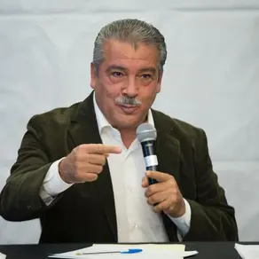 Raúl Morón: El profesor que no fue candidato.