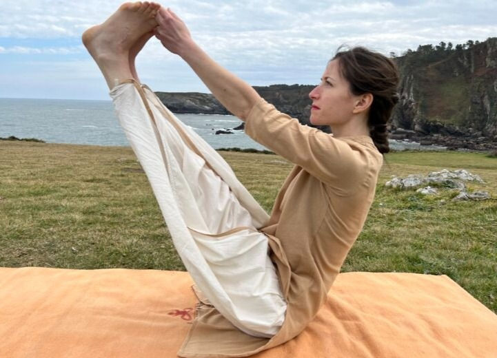 Angamardana - Hatha Yoga