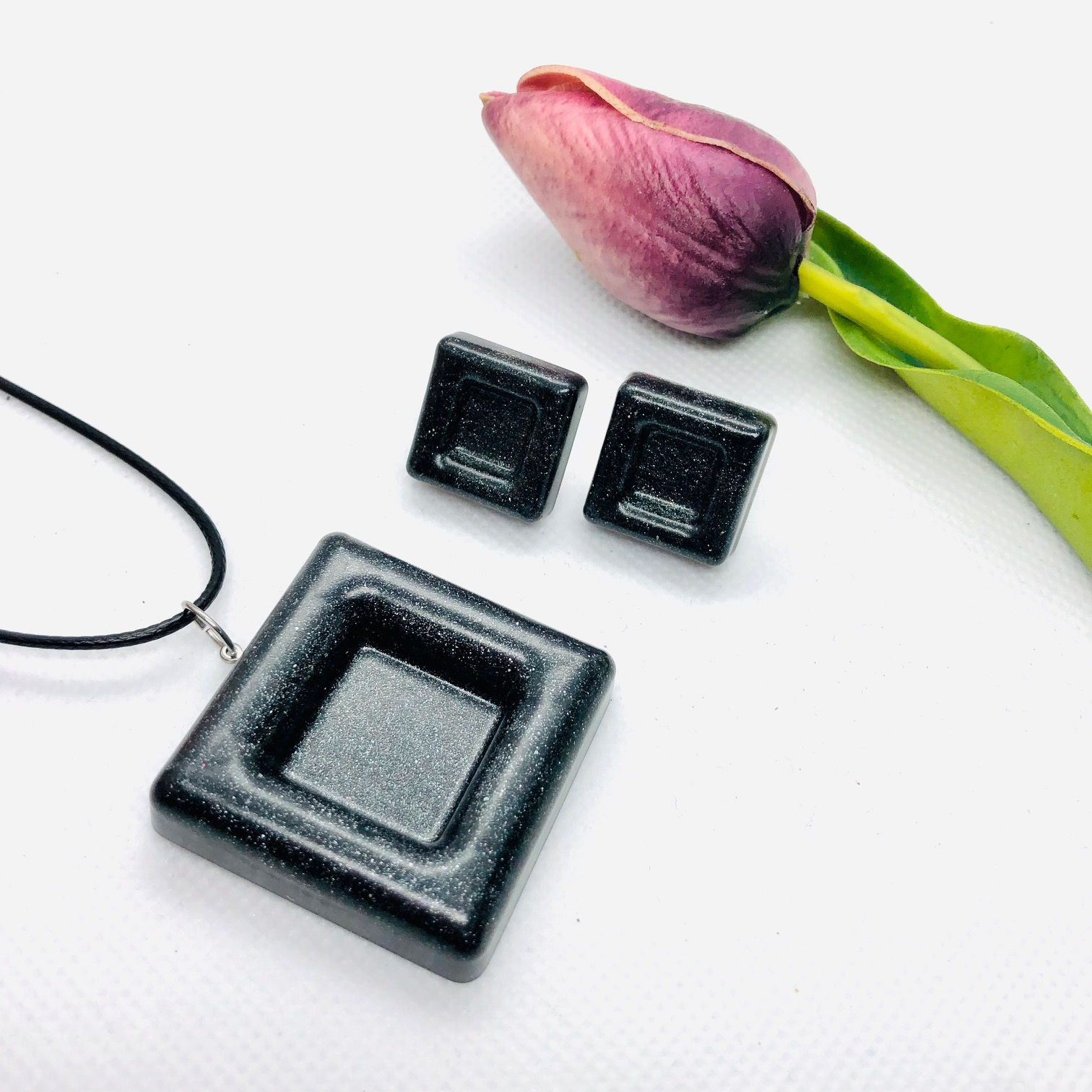 Square Indented Pearlescent 2 Piece Resin set