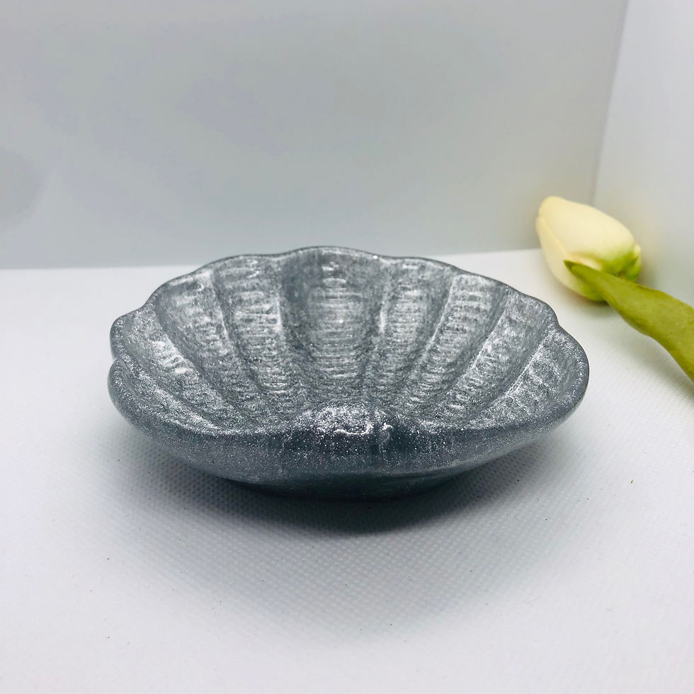 Thumbnail: Shell trinket bowl