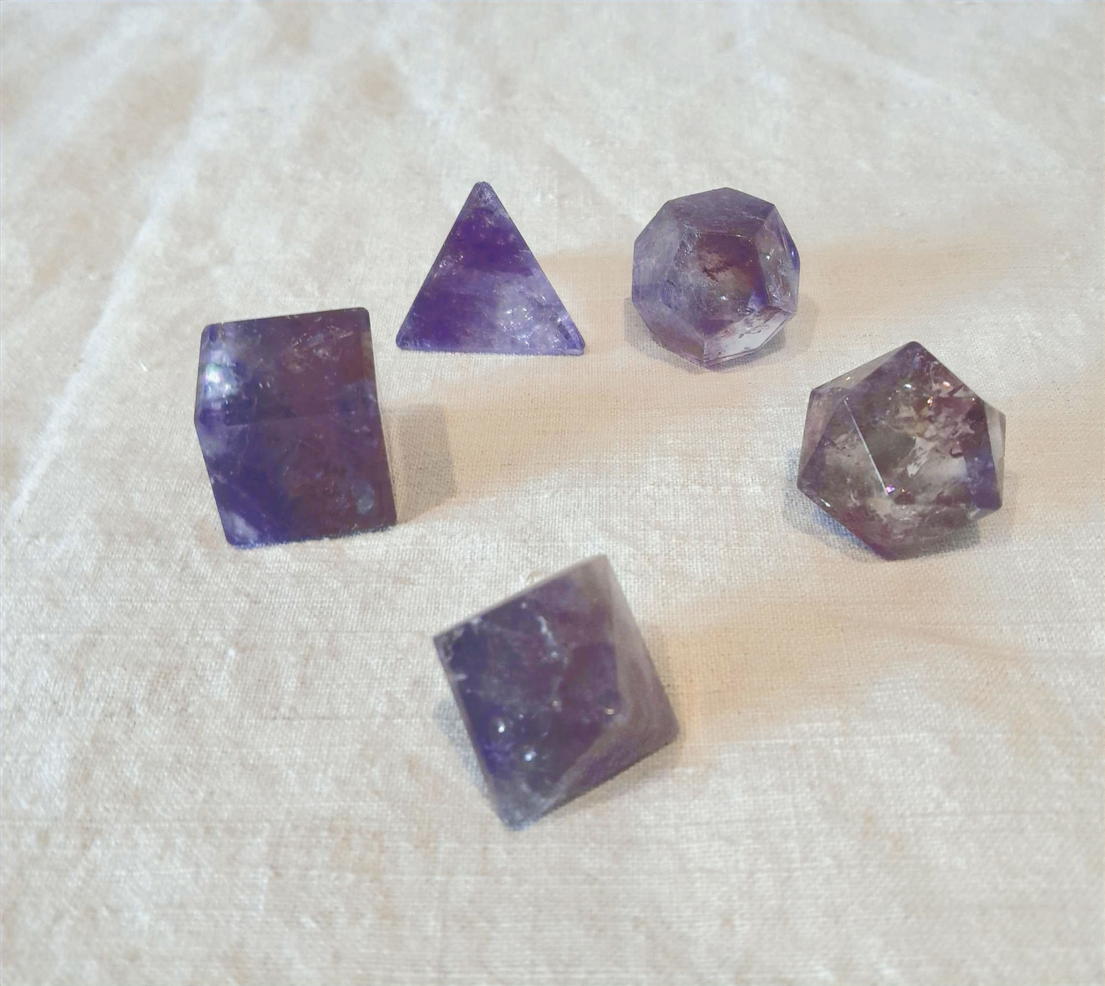 Platonische Körper aus Amethyst, Extra Qualität