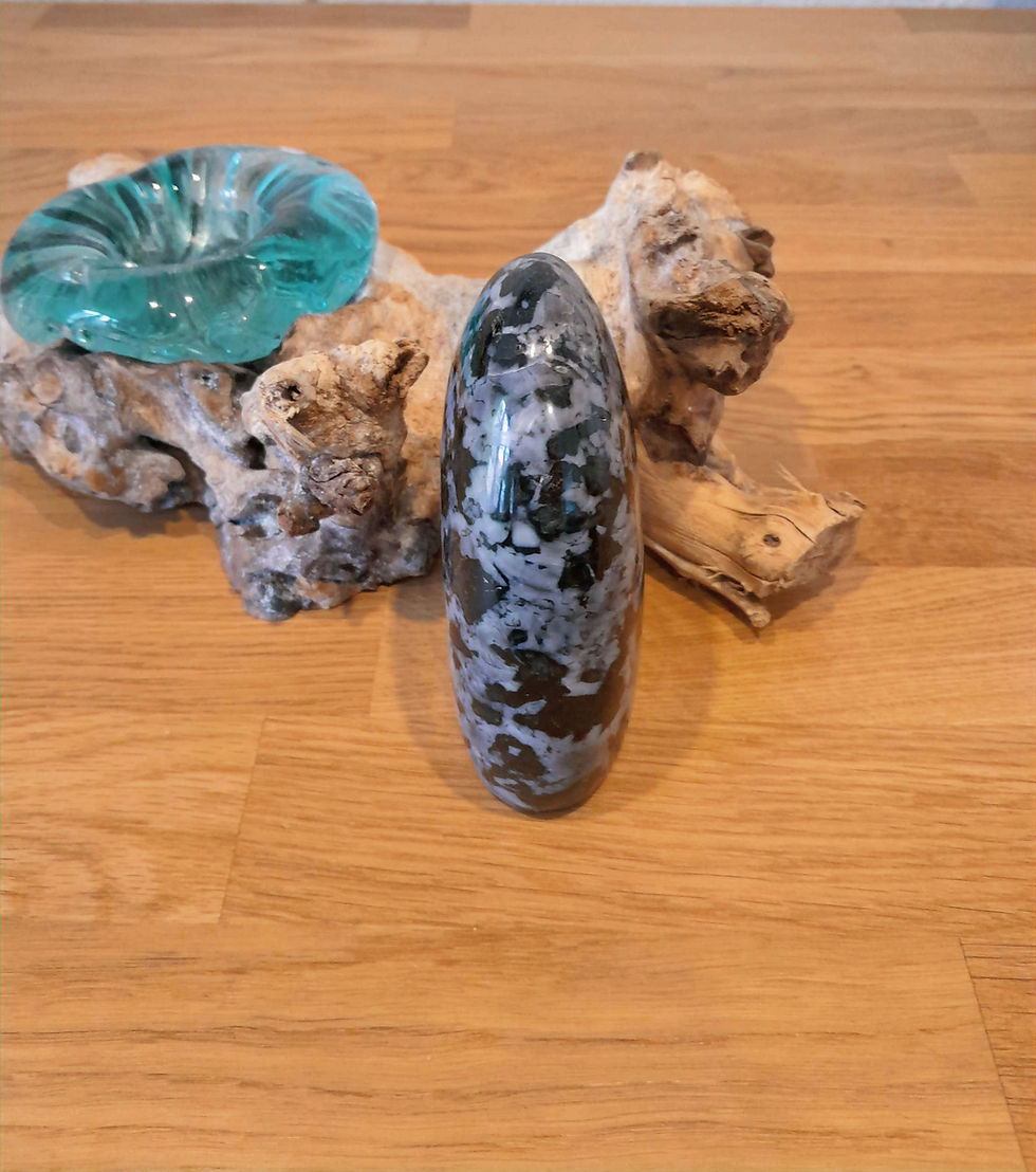 Miniaturbild: Gabbro Freeform