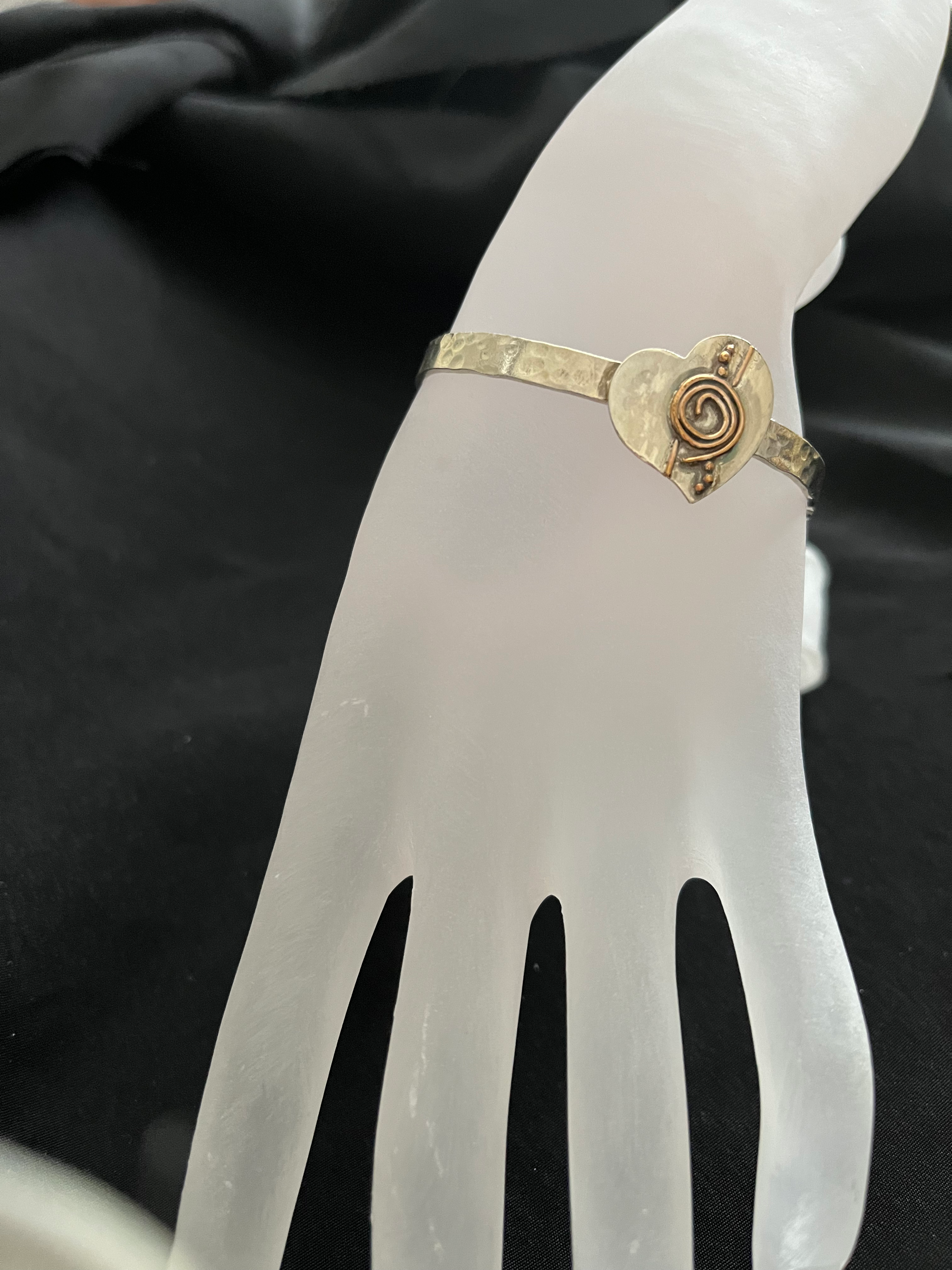 Targeted heart bracelet