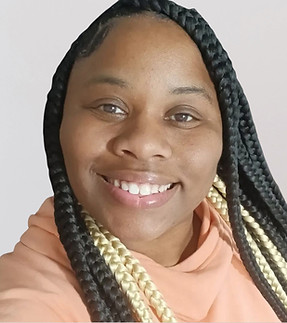 kaneesha head pic square _edited.jpg