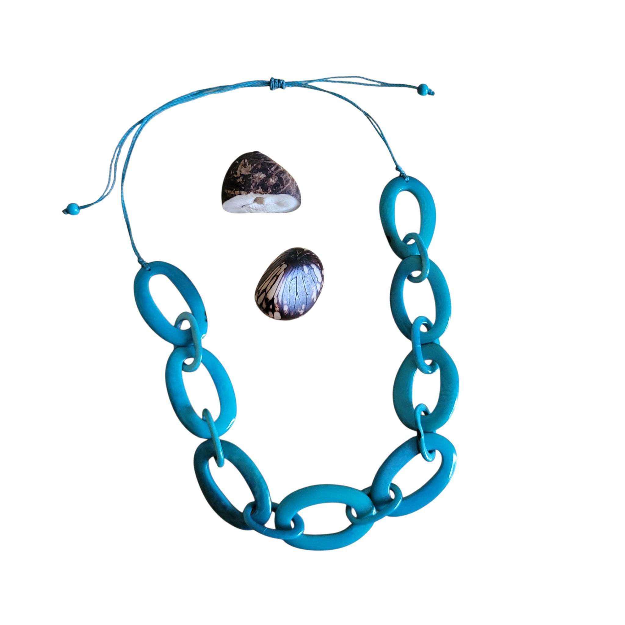 Ovals turquoise tagua nut short chain necklace