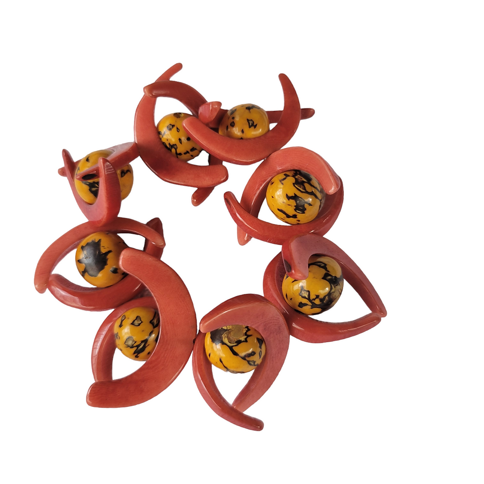 Thumbnail: Bubble Gum bracelet vegan tagua and pambil seeds