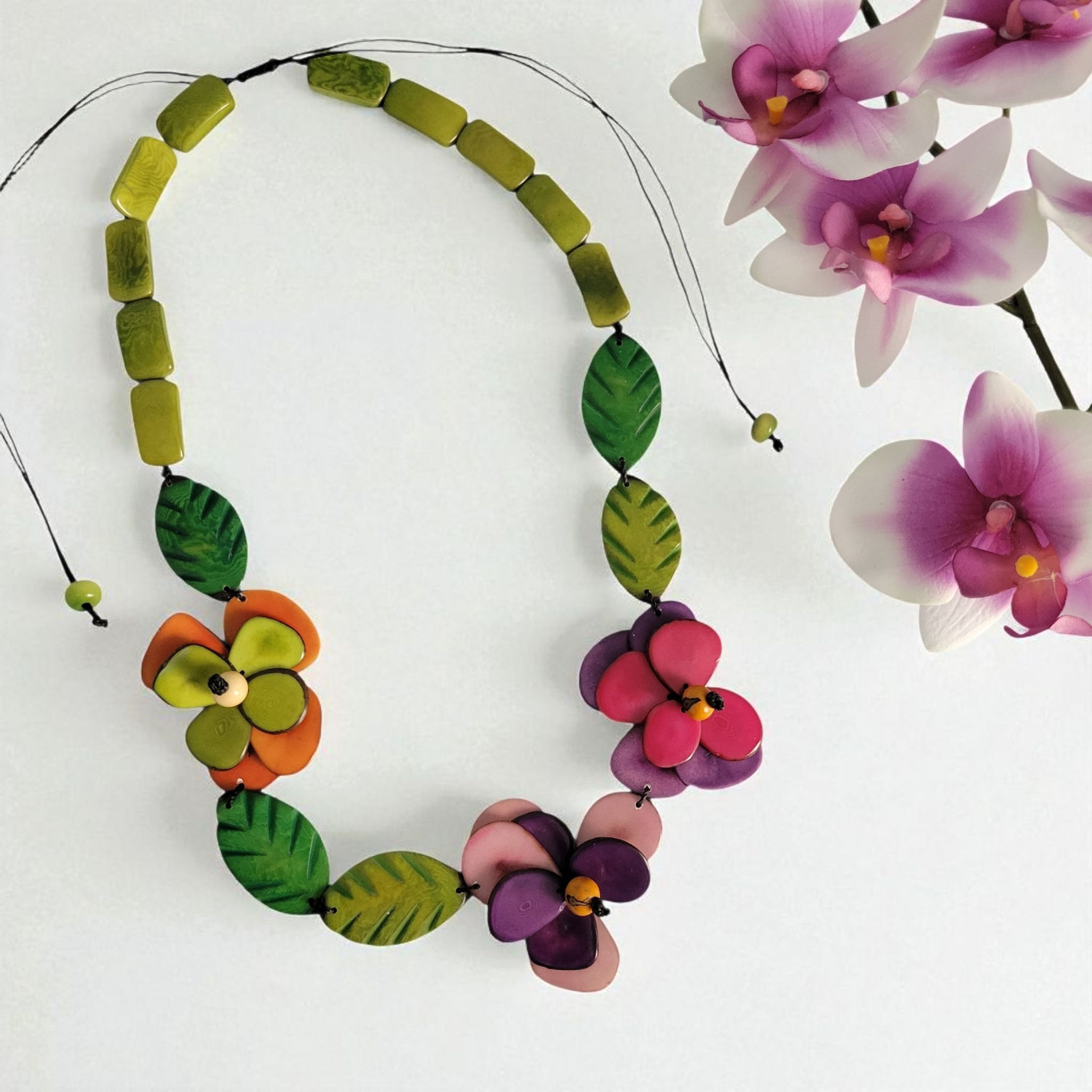  Dancing orchids  necklace 